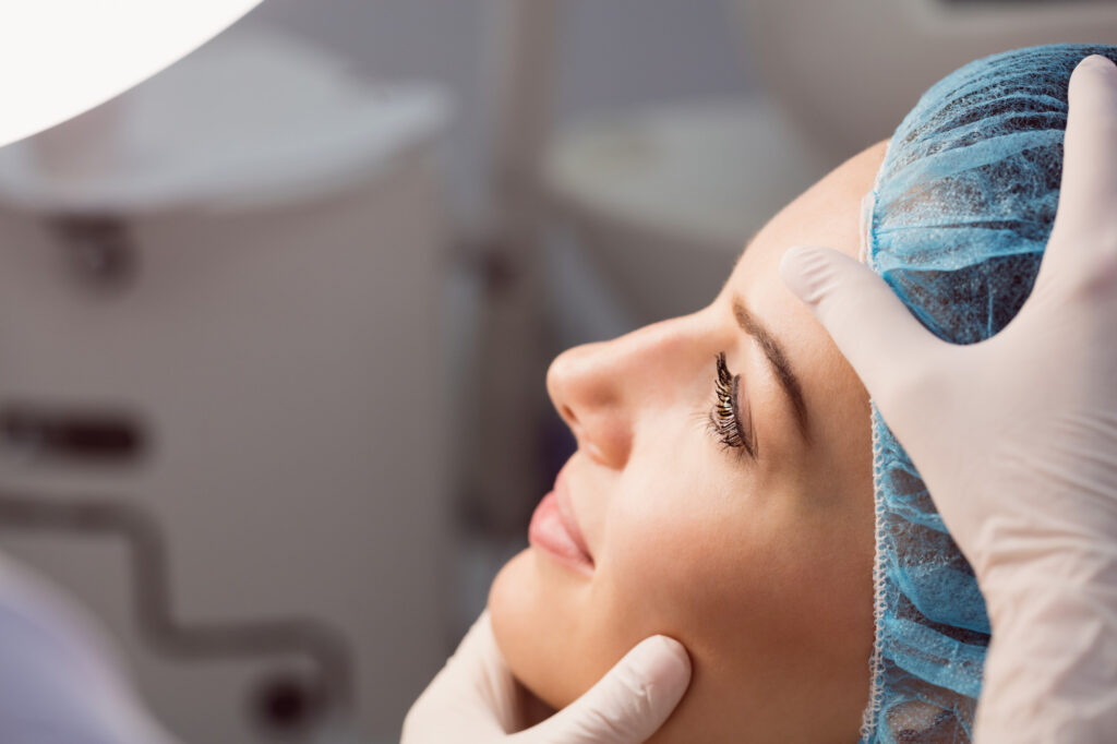 que es una rinoplastia